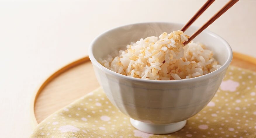 発芽玄米（岩手県産ひとめぼれ特別栽培米使用）