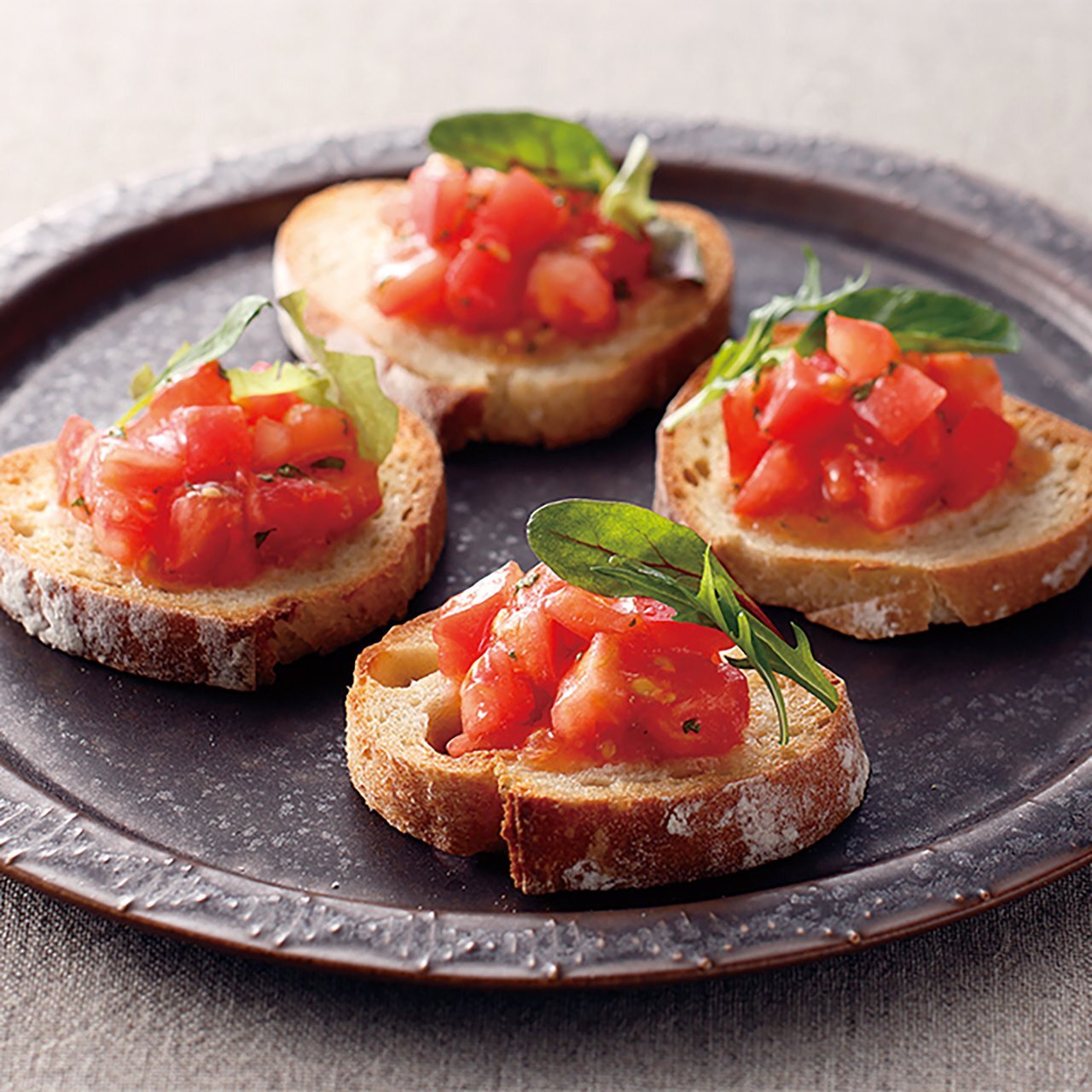 トマトたっぷりブルスケッタ