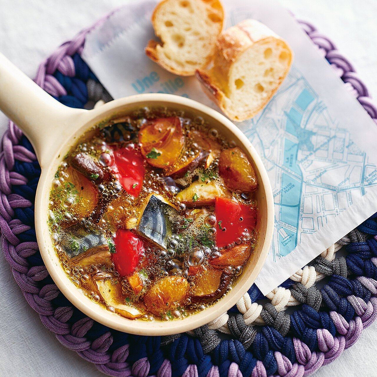 さばと生椎茸のアヒージョ