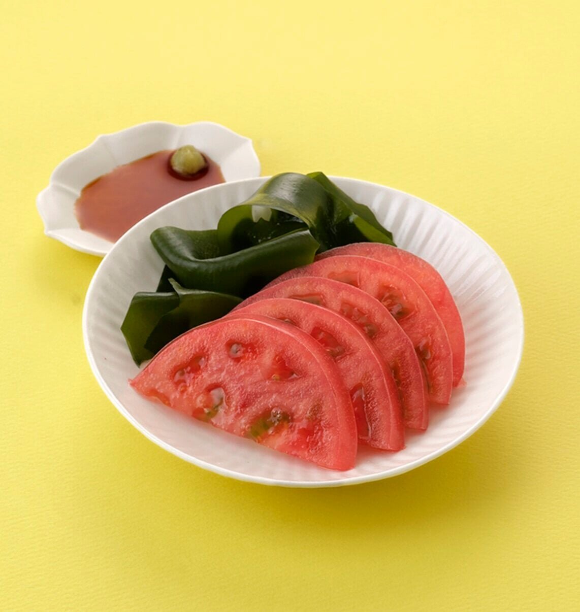 わかめととまとのお刺身 