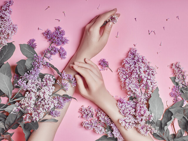 アロマと香水の違いって アロマ香水ならロールオンアロマで おすすめ10選と簡単な作り方 Coloria Magazine カラリアマガジン