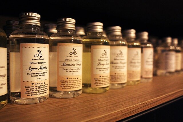 簡単バスソルトの作り方 塩やアロマの種類 効能も解説 Coloria Magazine カラリアマガジン