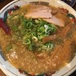 伏見・油小路通　黒潮ラーメンの看板でおなじみの「スープ食道 宝」【ラーメン】