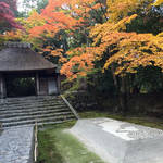 紅葉特集⑥　お忍びムード漂う大人の紅葉スポット！鹿ケ谷・法然院　【観光】
