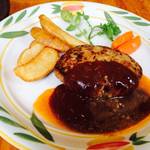 伏見　肉汁たっぷりあふれだす「手作りハンバーグの店とくら新堀川店」　【グルメ】