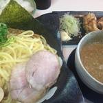 【現在は閉店】　山科　艶やか中太麺が美味しいつけ麺「麺屋　夢人」【ラーメン】