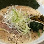 円町　泡泡のカプチーノラーメンが美味しいオシャレ店「京都　八の坊」【ラーメン】