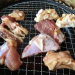 三条河原町　河原町を眺めながら食べるコスパ抜群の焼肉食べ放題「２９８　（にくや）」【焼肉】