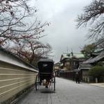 東山　どこを撮っても絵になる京都。ぶらり「祇園　花見小路」付近を散策。【観光】