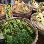 錦市場の人気店！試食コーナーも充実！お気に入りが見つかる！「打田漬物」【お土産】