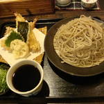 一乗寺 てんこ盛り蕎麦といえばココ！　「蕎麦切塩釜」 【麺類】