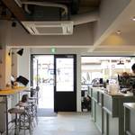 東九条＊ホテルに併設されたオシャレカフェバー「 THE LOWER EAST NINE HOSTEL」