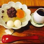 河原町今出川　甘味女子の憧れの地　手作りあんみつ「みつばち」【スイーツ】