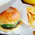 出町柳　正統派のうまさがここにあり！「GRAND BURGER（グランドバーガー）」【ハンバーガー】