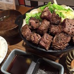 四条河原町　うるう年の肉の日はこれ！1日限定20食の国産牛サイコロステーキ☆「佰食屋（ひゃくしょくや） すき焼き専科」【肉料理】