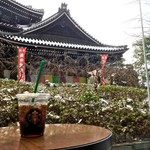 【京都のおしゃれなスタバ】川床席やお寺ビュー、畳席など京都ならではの特徴あるスタバのまとめ