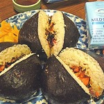【京都駅前】名物バクダンおにぎり必食！大正時代の酒蔵を改装した隠れ家的居酒屋「蔵倉（くらくら）」