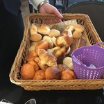 【食べ過ぎ注意！】焼きたてパン食べ放題！オトクな週替わり生パスタランチ「サンマルク　京都伏見店」