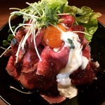 そのビジュアルにノックアウト寸前！京都の「ローストビーフ丼」が美味しいお店まとめ【保存版】