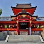 眺めもよく自然も豊か。昇殿の参拝は一見の価値あり！「国宝　石清水八幡宮」
