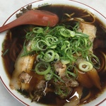 【漆黒ラーメン】京都を代表する超人気店！「新福菜館 本店」