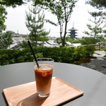 京都市内を一望できる最高のロケーション！！高台寺に気持ちの良いカフェ「SLOW JET COFFEE」