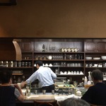 【京都下鴨神社スグ】常連さんでにぎわうモーニング！サイフォン式コーヒー香る☆カフェ「ウッディタウン」