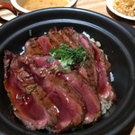 ランチも絶品♪ジューシーな国産牛ステーキ丼＆ハンバーグは必食！「シトロン ブレ」