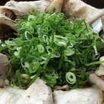 肉増しすぎラーメン！龍大近くインパクト大のラーメン店「屋台ラーメン ばんらい屋」