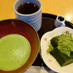 抹茶パフェ発祥のお店で元祖抹茶パフェを頂きました♪「京はやしや　京都三条店 」