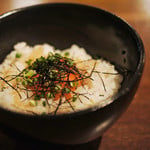 芝生スペースもある居心地抜群の居酒屋！〆には玉子かけゴハンが最高！木屋町の「ここでのめ！」