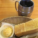 京都人もハマる！トーストとトッピング付きのモーニングがお得！「コメダ珈琲店　京都伏見店」