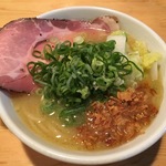 ※閉店　上品で濃厚な鶏白湯ラーメンが美味い！居酒屋メニューも気になる「京都祗園 泉 三条花見小路店」