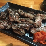 京都駅から徒歩５分！こだわりの京赤地鶏を炭火焼き！！周辺サラリーマンに絶大な人気店☆「鶏彩」
