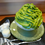 薫り高い抹茶を贅沢に使ったふわふわエスプーマ！のかき氷は並んでも食べる価値あり！「清水一芳園」