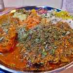 【開店】ダシの旨味が際立つ具だくさんスリランカカレー！四条大宮の「カレー＆スパイス料理 ムジャラ」