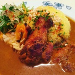 絶妙なスパイス使いのカレーと自家焙煎のコーヒーが楽しめる♪「asipai＋ HIBI COFFEE（アジパイ＋ヒビコーヒー）」