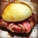 SNSでも話題！ニクスキーな京都人を唸らせる肉まみれバーガーも新名物！！BBQのプロ常駐の精肉店☆「肉のスーパーやまむらや」【京都山科】
