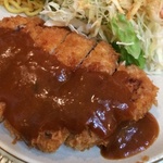 サクサクのトンカツに甘めの特製デミソースがうまい「とんかつ・洋食の店　とんが」＠西陣の巻っす