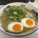 京都の実力派豚骨醤油ラーメン！北白川の創業30年近い「ラーメン あかつき」