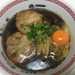 「新福菜館」の漆黒スープを完全再現！生麺タイプとは思えない完成度の高さ！