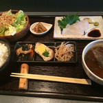 漁師が釣ってくる新鮮な魚が自慢！隠れ家的な「魚菜きときと 」＠山科の巻っす