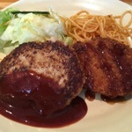 肉汁がビックリするほどあふれ出すハンバーグ！「手づくりハンバーグの店　とくら 新堀川店」＠竹田の巻っす