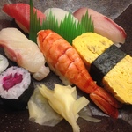 ハイクオリティのこの寿司ランチが580円！串八が手掛ける本格寿司店「傳七すし 西院店 （でんしちすし）」