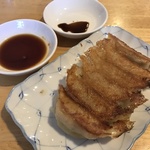 におわない餃子！ランチや女子にもオススメ！中華メニューや日本酒にもこだわりあり！「ぎょうざの舗　食 -KU-　伏見桃山  」