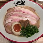 【閉店】生ハムのような燻製レアチャーシューが抜群の美味しさ！四条大宮の新店「拉麺 七星」