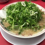 京都北白川発祥の京都ラーメン！風味が違う九条ねぎが入れ放題「魁力屋　丹波口店」