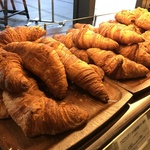 世界中に４００店舗！フレンチスタイルのブーランジェリーカフェ「デリフランス　京都ヨドバシ店」