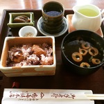 【京都二条城スグ】今だけ限定のホカホカ絶品栗赤飯セット540円をイートイン！創業140年の老舗和菓子店「鳴海餅本店」