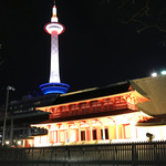 京都駅に平安京のシンボル「羅城門」が！夜にはライトアップも！10分の1スケールで再現☆
